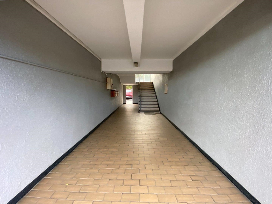 2 Bedroom Property for Sale in Oakdale Western Cape